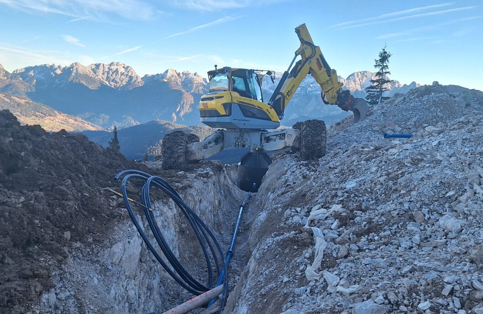 Spezialbau Baggerarbeiten Spinnenbagger Mulcharbeiten Südtirol Hupfabagger